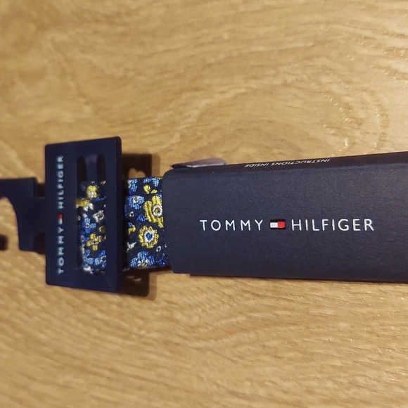 Tommy Hilfiger - Flower Pattern Bow Tie - Picture 4 of 7